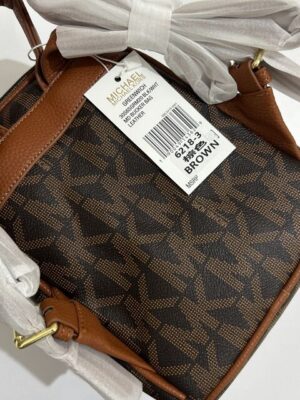 women backpack India